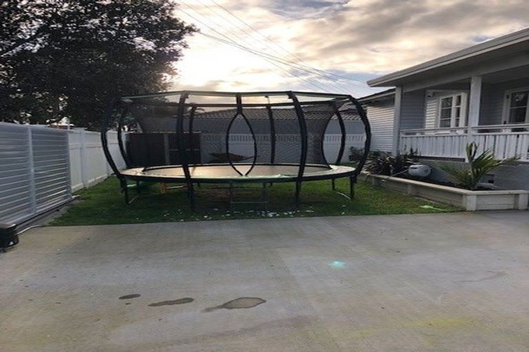 Photo of property in 1/16 Tennyson Avenue, Takapuna, Auckland, 0622