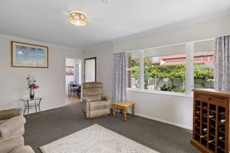 Photo of property in 13a Wai-iti Crescent, Woburn, Lower Hutt, 5010