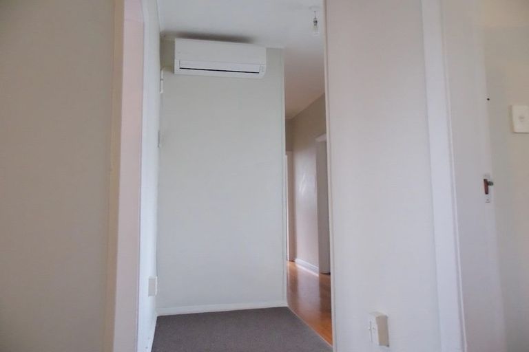 Photo of property in 8 Seton Street, Riccarton, Christchurch, 8011