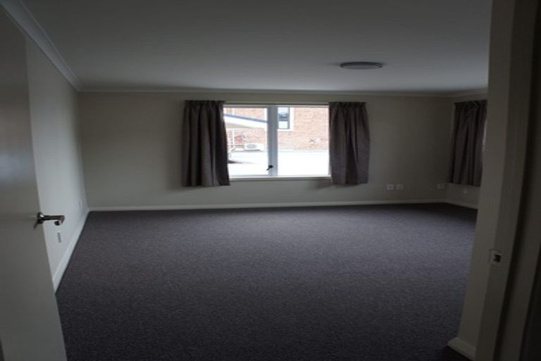 Photo of property in 214 Main South Road, Green Island, Dunedin, 9018