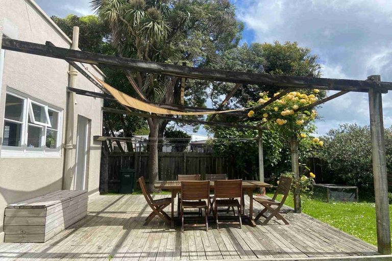 Photo of property in 2 Fergusson Street, Waterloo, Lower Hutt, 5011