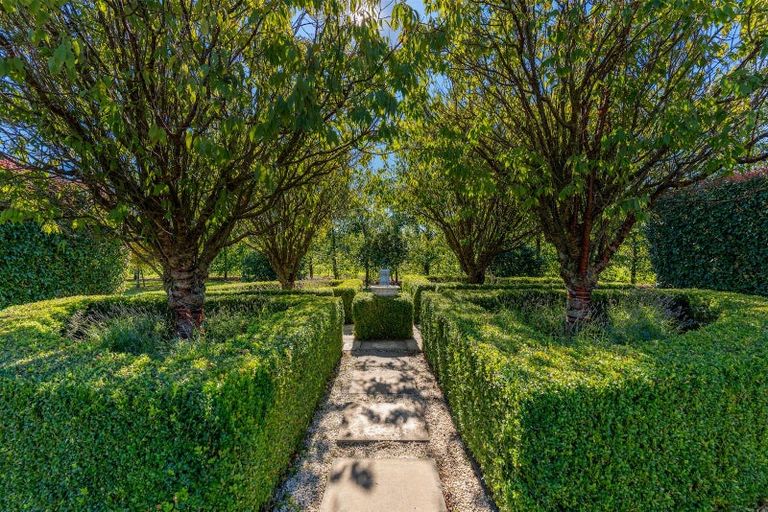 Photo of property in 558 Sandy Knolls Road, West Melton, Christchurch, 7675