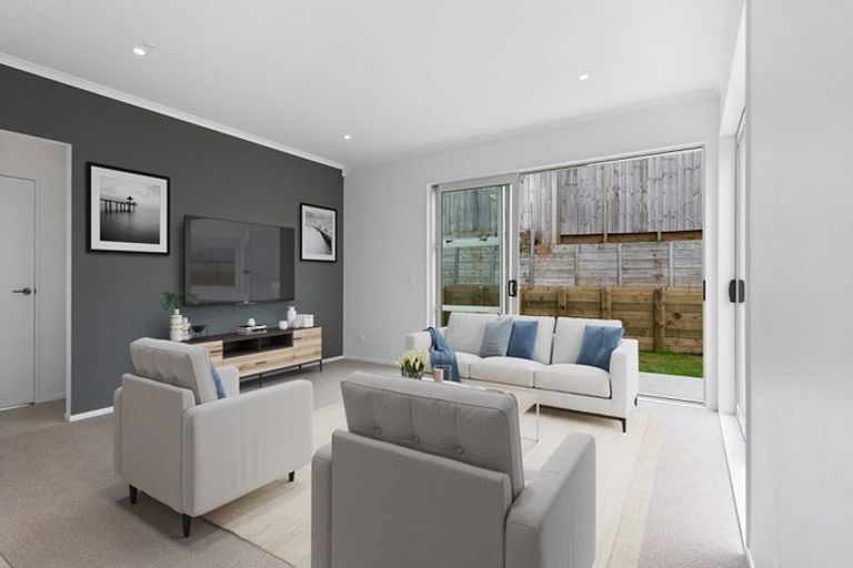 Photo of property in 26 Tiromoana Drive, Red Beach, 0932