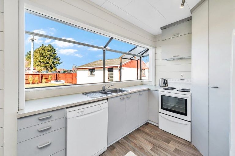 Photo of property in 69 Station Street, Leeston, 7632