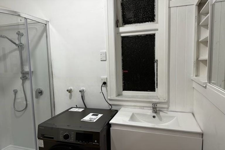 Photo of property in 56 Raroa Road, Kelburn, Wellington, 6012