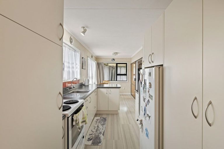 Photo of property in 33 Karewa Street, Castlecliff, Whanganui, 4501