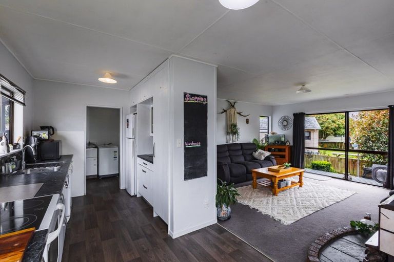 Photo of property in 29 Charles Street, Takapau, 4203