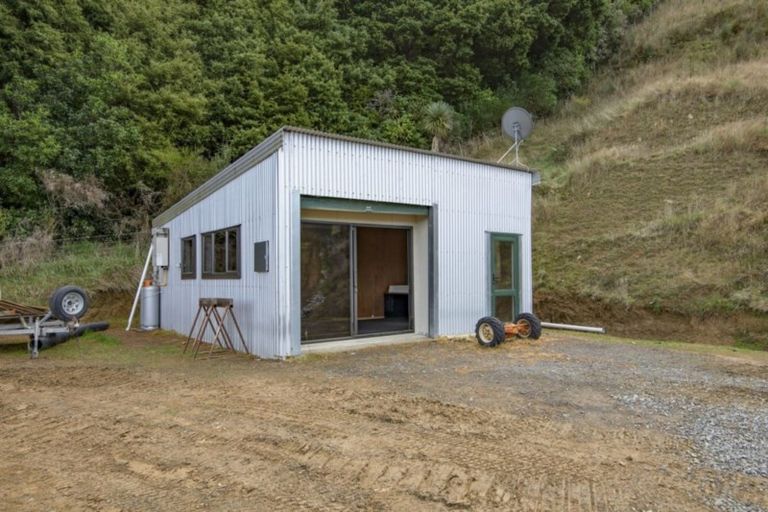 Photo of property in 77 Lindens Road, Mount Pleasant, Blenheim, 7273