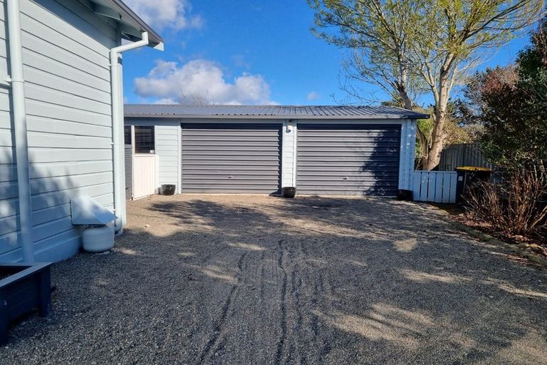 Photo of property in 14 Grey Street, Martinborough, 5711