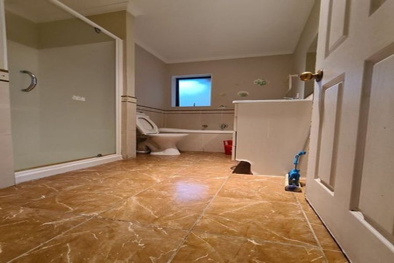 Photo of property in 229 Triangle Road, Massey, Auckland, 0614