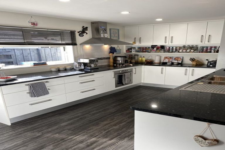 Photo of property in 48 Tahuna Street, Pegasus, 7612