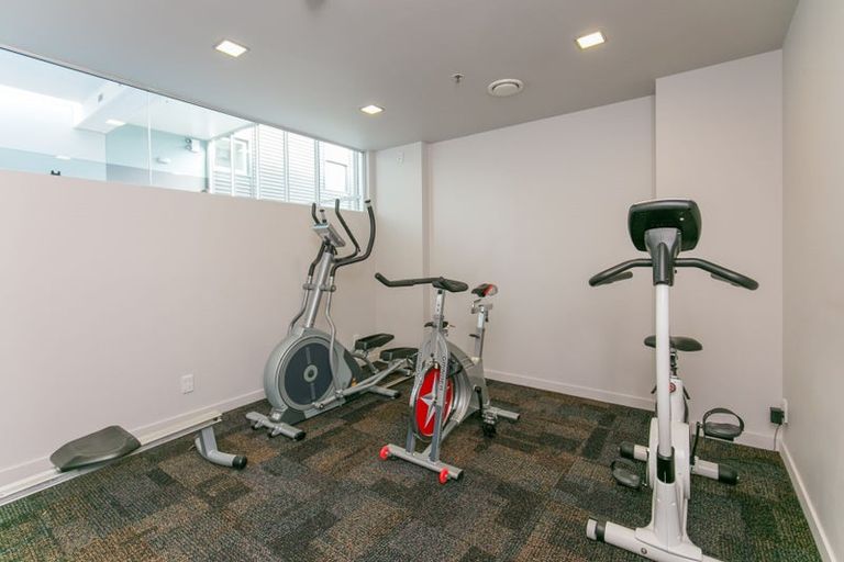 Photo of property in Montreaux, 164 The Terrace, Wellington Central, Wellington, 6011