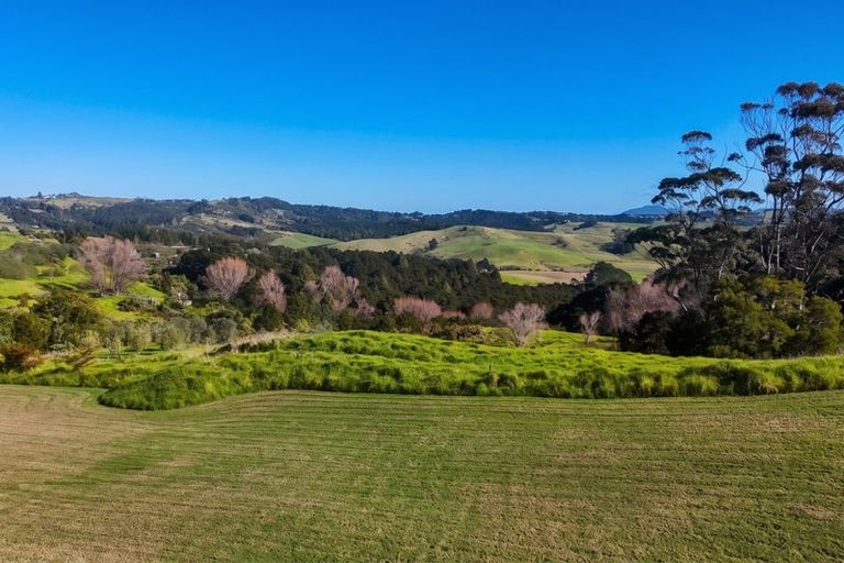 Photo of property in Tomarata Road, Mangawhai, 0975