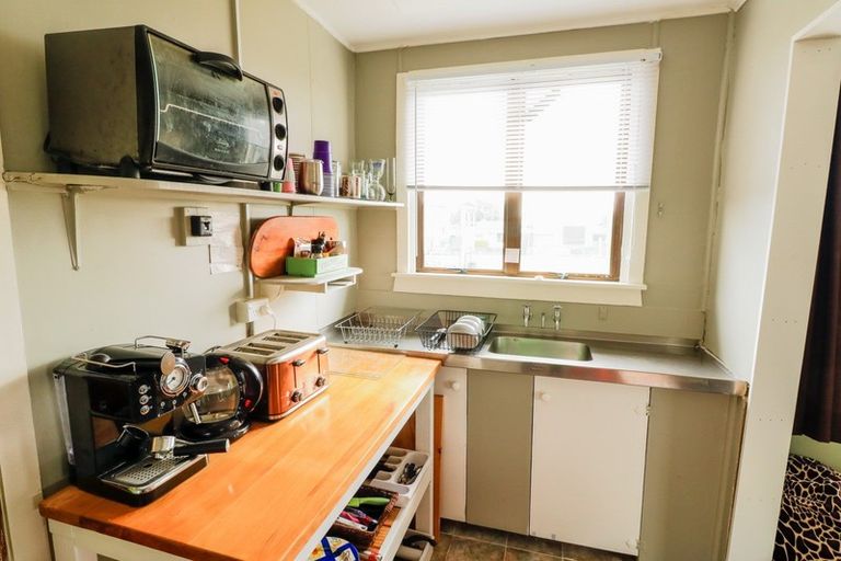 Photo of property in 86 Seabury Avenue, Foxton Beach, Foxton, 4815