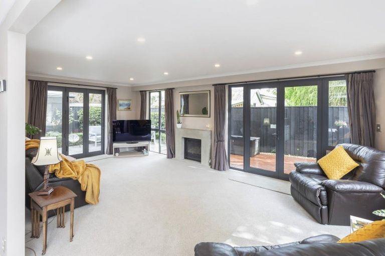 Photo of property in 64b Holly Road, St Albans, Christchurch, 8014
