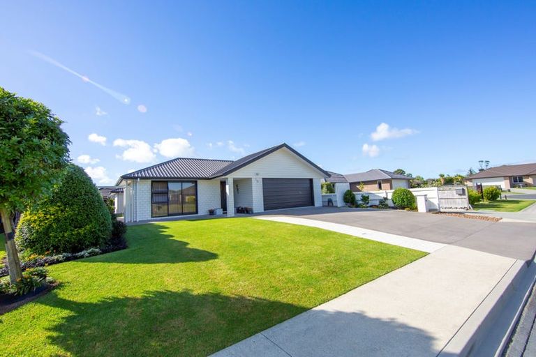 Photo of property in 15 Celtic Place, Waipu, 0510