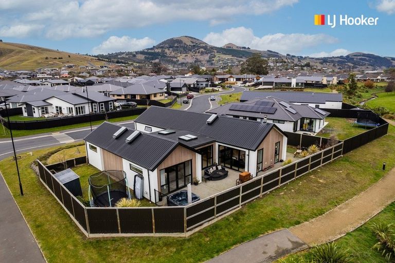 Photo of property in 83 Owhiro Avenue, Mosgiel, 9024