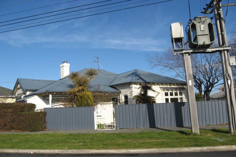Photo of property in 13 Hargest Crescent, Saint Kilda, Dunedin, 9012