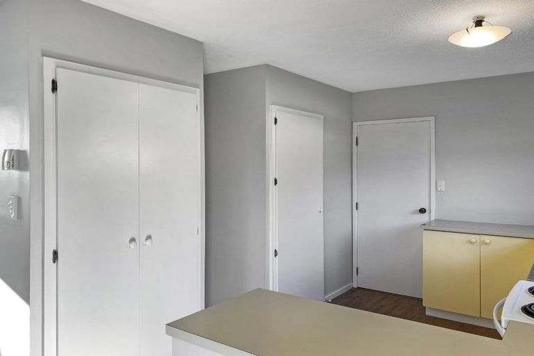 Photo of property in 1/9 Arcon Drive, Broomfield, Christchurch, 8042