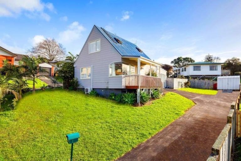 Photo of property in 39 Carillon Place, Massey, Auckland, 0614