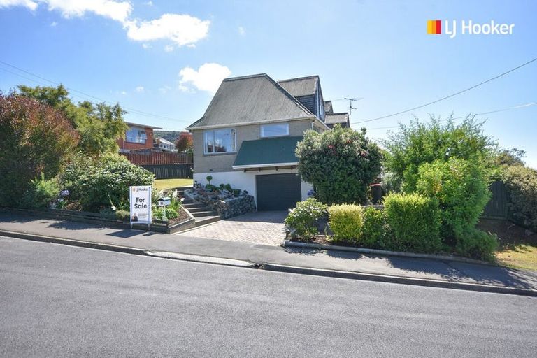 Photo of property in 39 Salmond Street, Halfway Bush, Dunedin, 9010