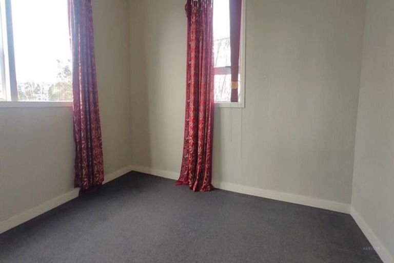 Photo of property in 39 Sunnyside Road, Sunnyvale, Auckland, 0612