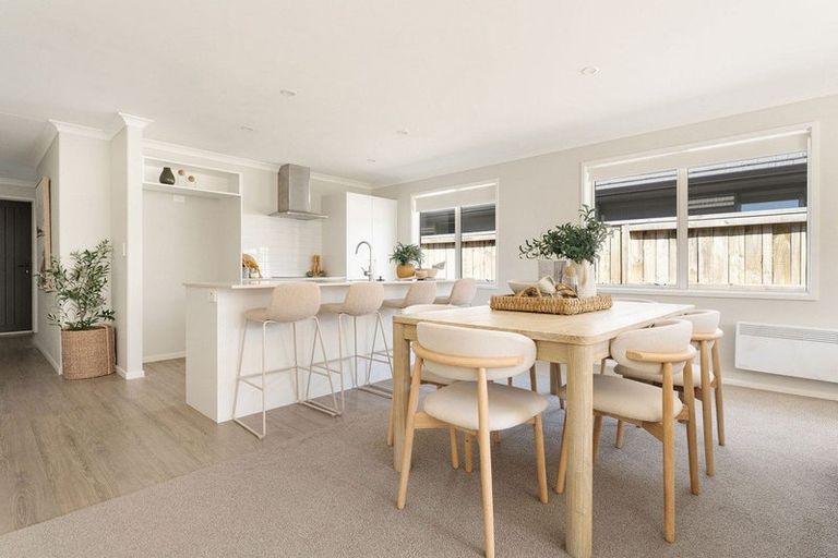 Photo of property in 30 Hills View Drive, Papamoa, 3118