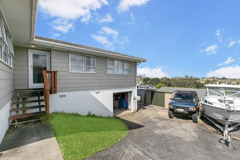 Photo of property in 299 Sunset Road, Sunnynook, Auckland, 0632