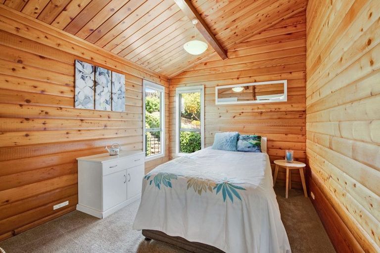 Photo of property in 8 Ngahere Views, Orewa, 0931