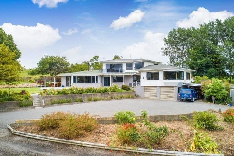 Photo of property in 322 Finnis Road, Pohangina, Feilding, 4775