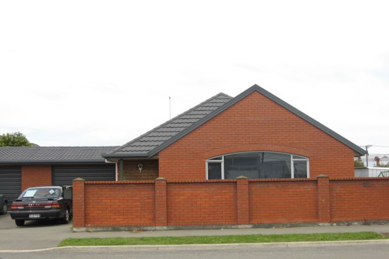 Photo of property in 72 Disraeli Street, Addington, Christchurch, 8024