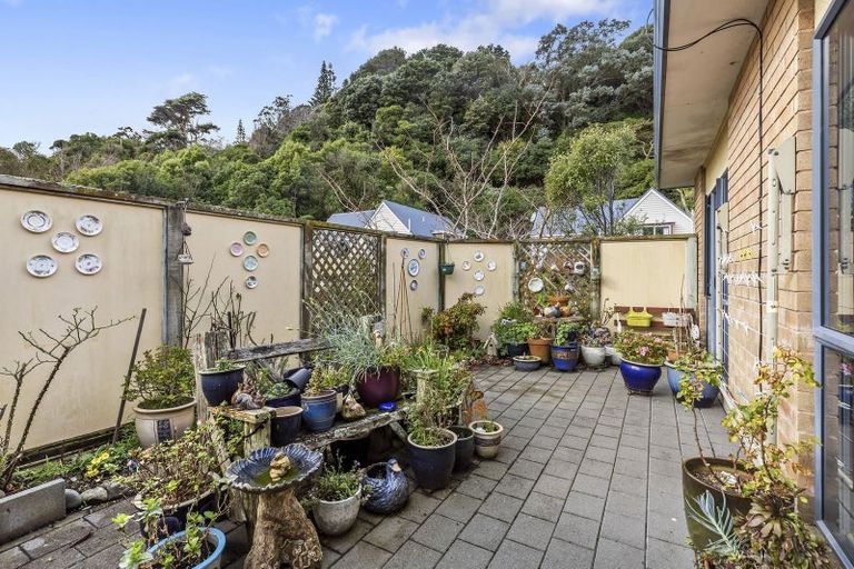 Photo of property in 8/5 Court Road, Tawa, Wellington, 5028