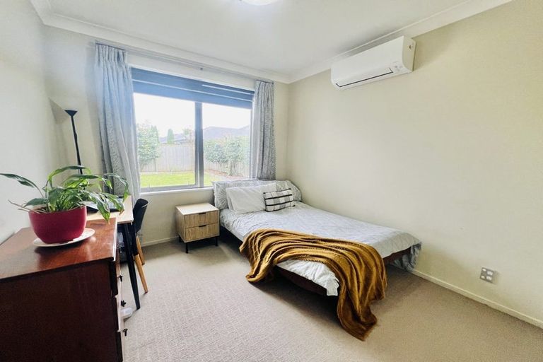 Photo of property in 5 Roullet Lane, Yaldhurst, Christchurch, 8042