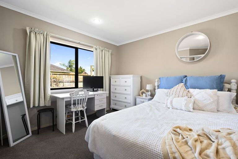 Photo of property in 34 Nielsen Gardens, Rototuna, Hamilton, 3210