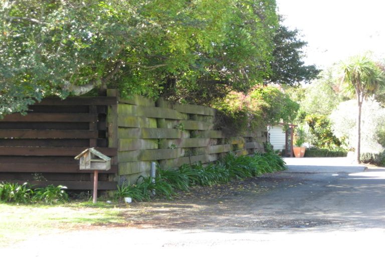 Photo of property in 15 Tauroa Road, Havelock North, 4130