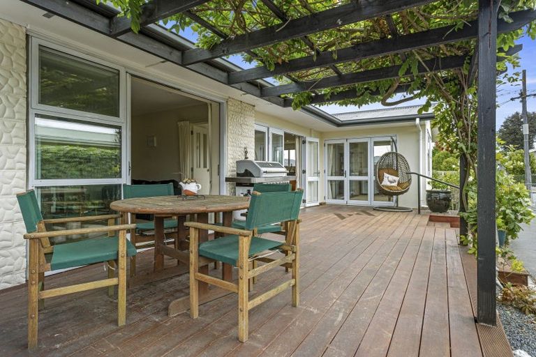 Photo of property in 30 Ashgrove Street, Rangiora, 7400