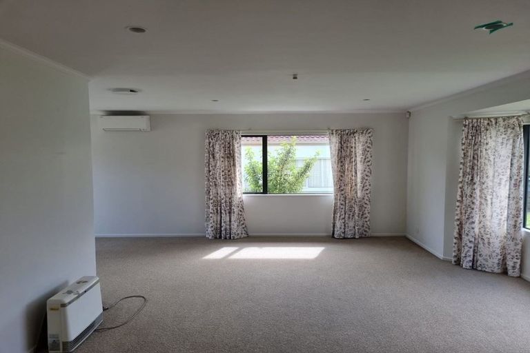 Photo of property in 10 Riplington Road, Huntington Park, Auckland, 2013