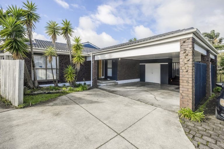 Photo of property in 136 Everglade Drive, Totara Heights, Auckland, 2105