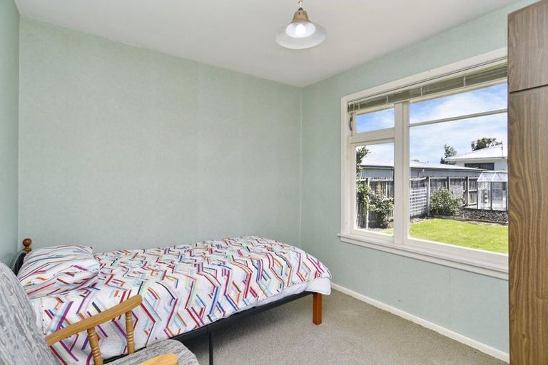 Photo of property in 30 Kendal Avenue, Burnside, Christchurch, 8053