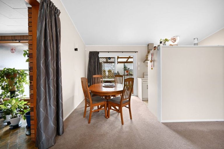 Photo of property in 10 Hibiscus Avenue, Hamilton Lake, Hamilton, 3204