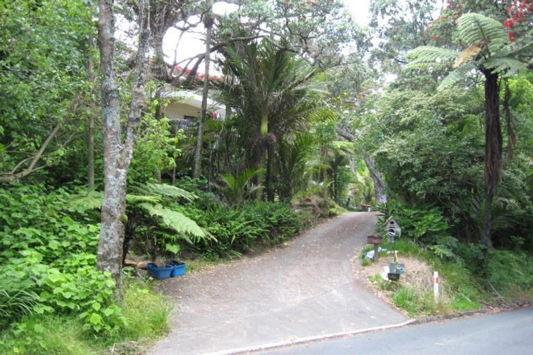 Photo of property in 98 Motutara Road, Muriwai, Waimauku, 0881