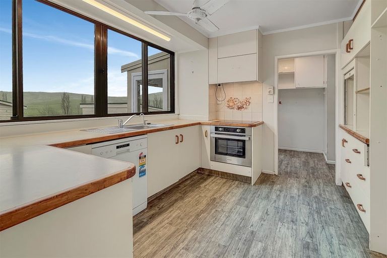 Photo of property in 122 Mangawhai Road, Wellsford, 0975