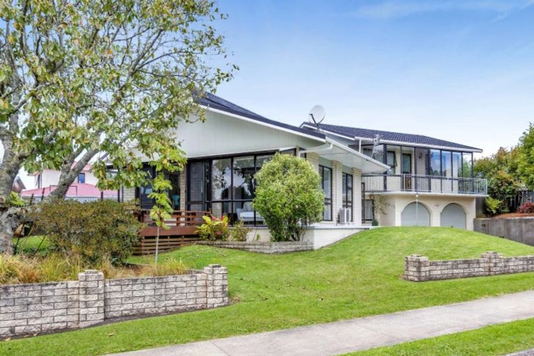 Photo of property in 2 Ngahere Street, Inglewood, 4330