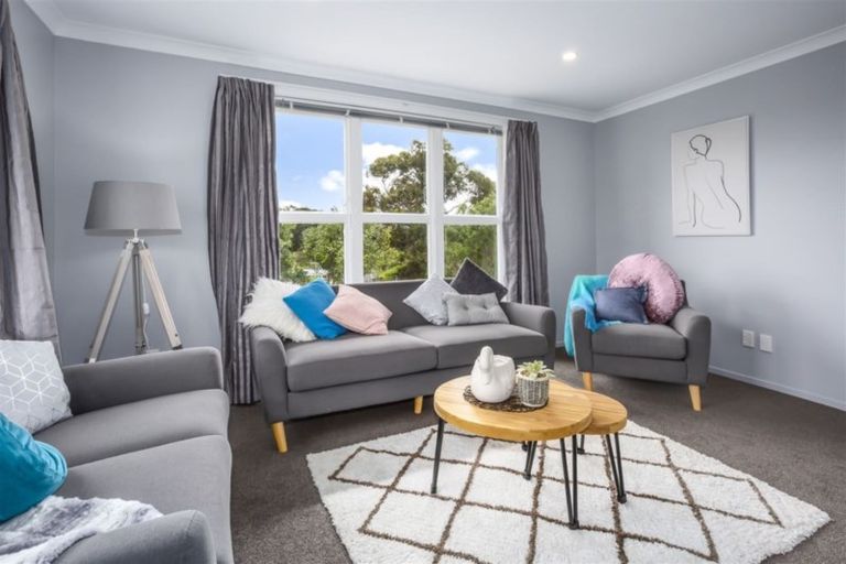 Photo of property in 18 Gear Terrace, Ranui, Porirua, 5024