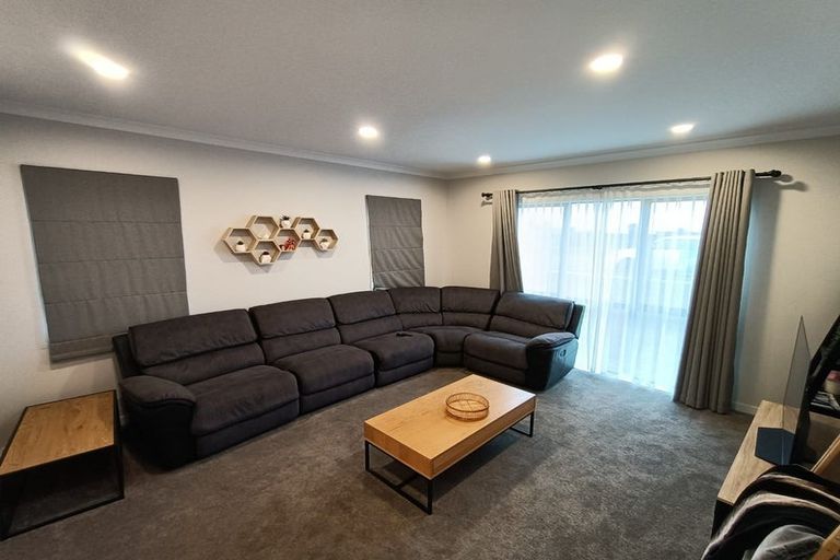 Photo of property in 70 Puni Road, Pukekohe, 2120