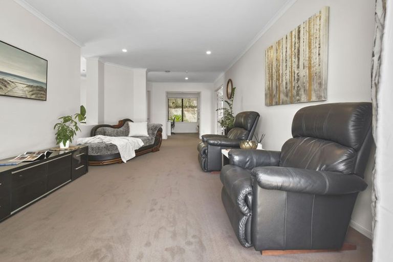 Photo of property in 28 Hawaiian Parade, Arkles Bay, Whangaparaoa, 0932