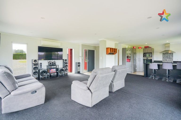 Photo of property in 29 Grove Bush-woodlands Road, Woodlands, Invercargill, 9871