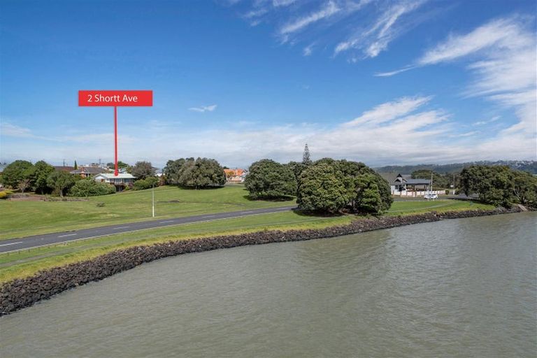 Photo of property in 2 Shortt Avenue, Mangere Bridge, Auckland, 2022