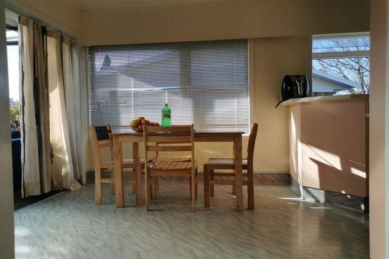 Photo of property in 35 Berkley Avenue, Hillcrest, Hamilton, 3216