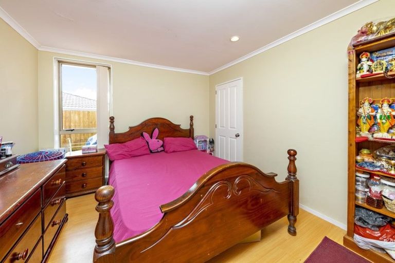 Photo of property in 6 Frederick Reece Drive, The Gardens, Auckland, 2105